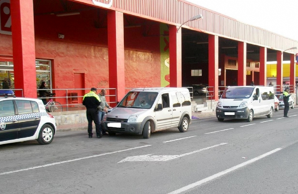 El control de furgonetas, en el foco de la Policía Local del 20 al 26 de noviembre